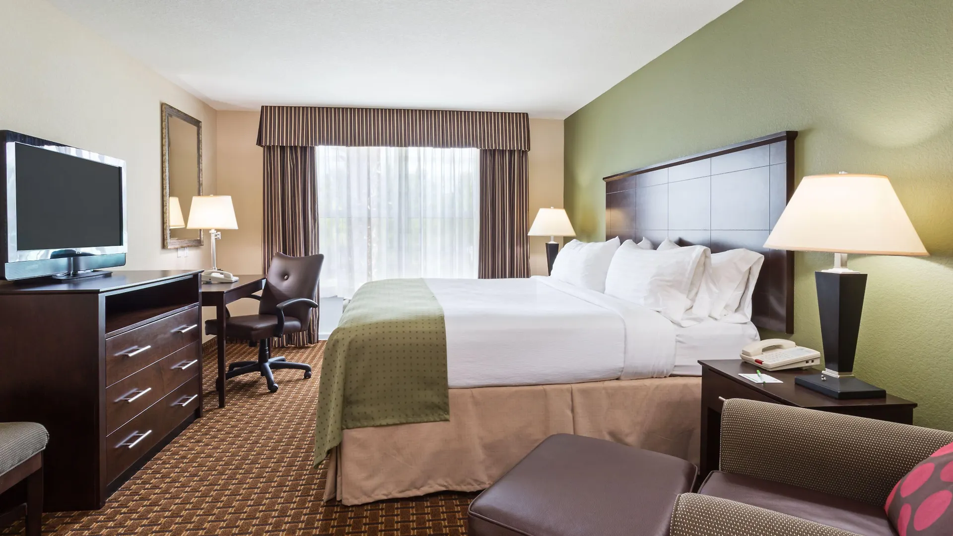 Holiday Inn Daytona Beach Lpga Boulevard By Ihg 3*,