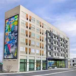 **** Hotel Cambria Airport United States